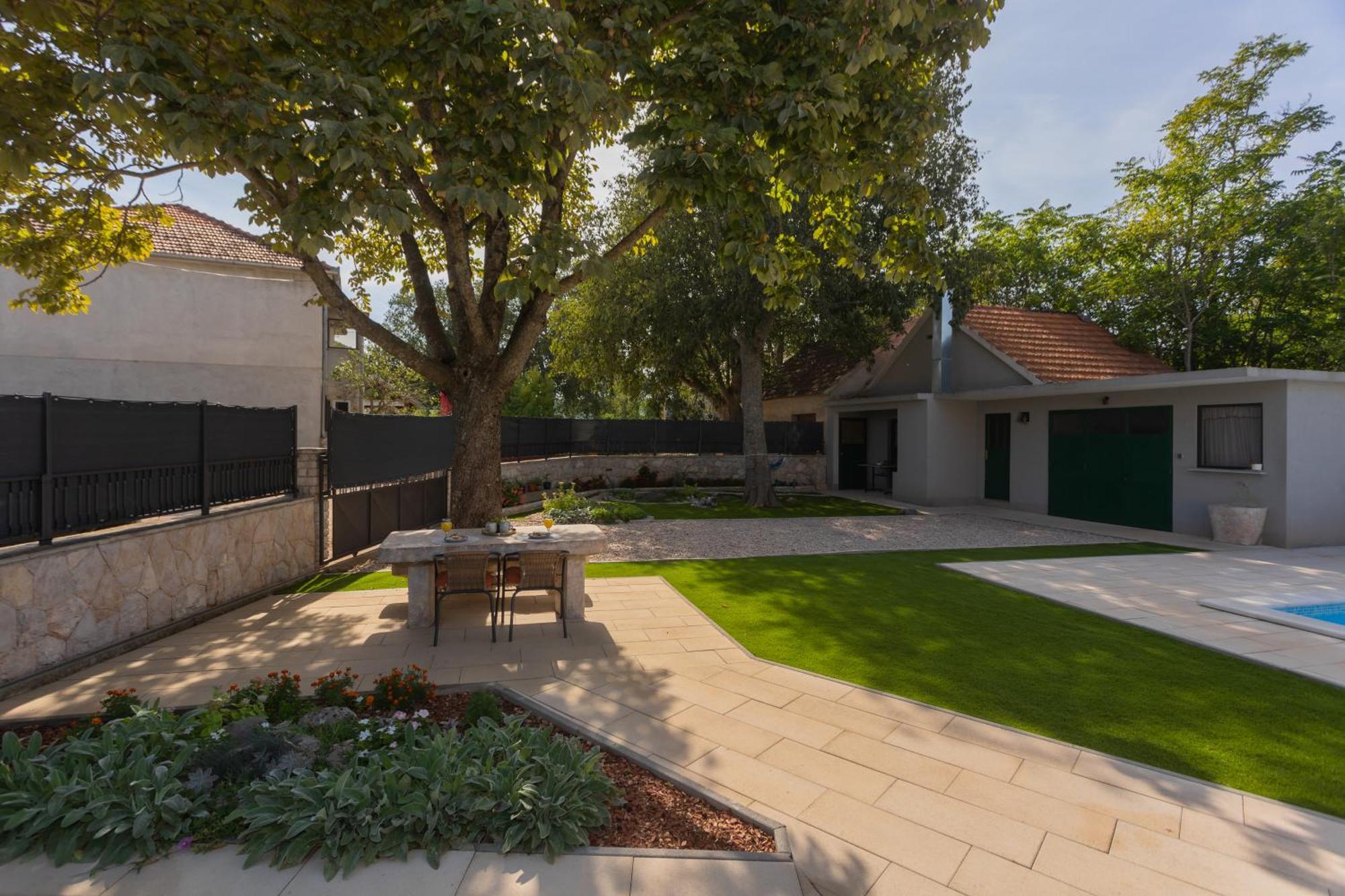 Experience Village Life - Jokini Dvori With Private Pool Pakovo Selo Exterior foto